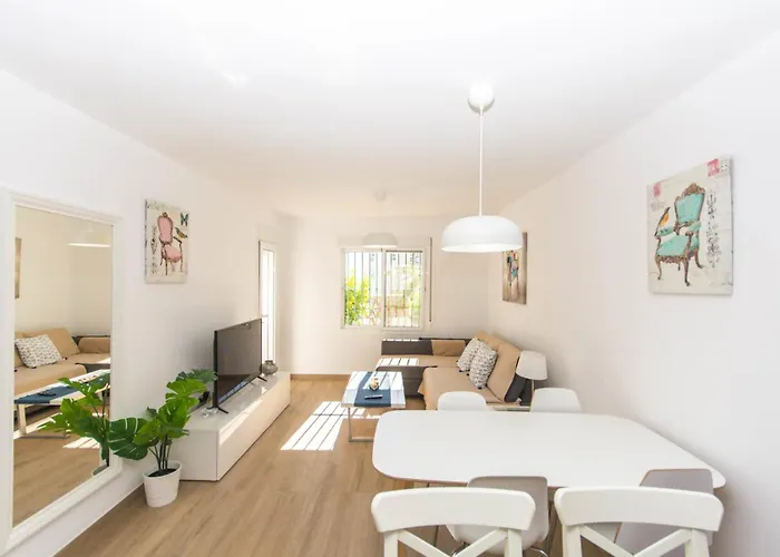 Daire Casablanca 1. Con Jardin Privado. *