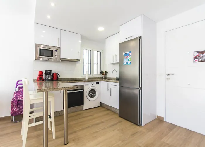 Casablanca 1. Con Jardin Privado. Daire