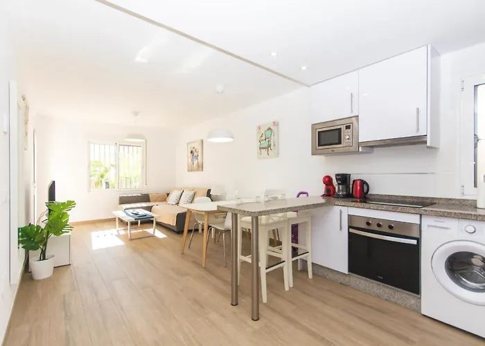 Casablanca 1. Con Jardin Privado. Daire *